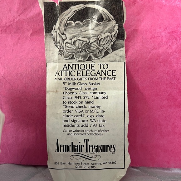 Milk Glass Dogwood Basket - candies-jewelry - Picture 6 of 6